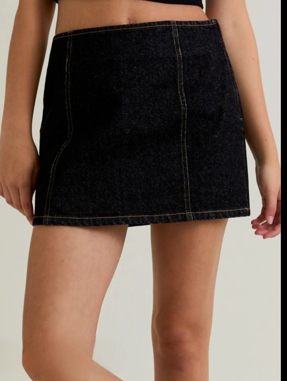 Le Lis Sally Denim Low Waist Mini Skirt